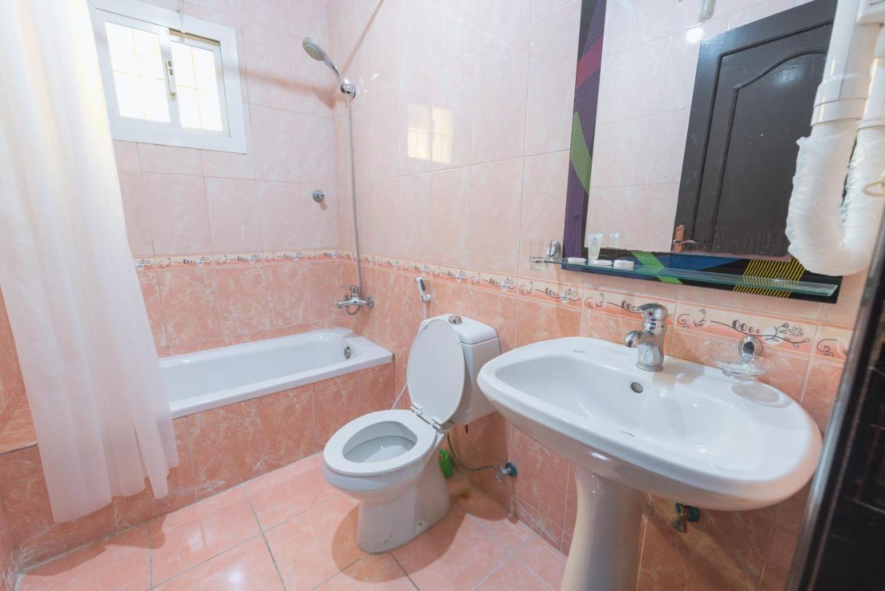Praha Hotel Jeddah Bagian luar foto