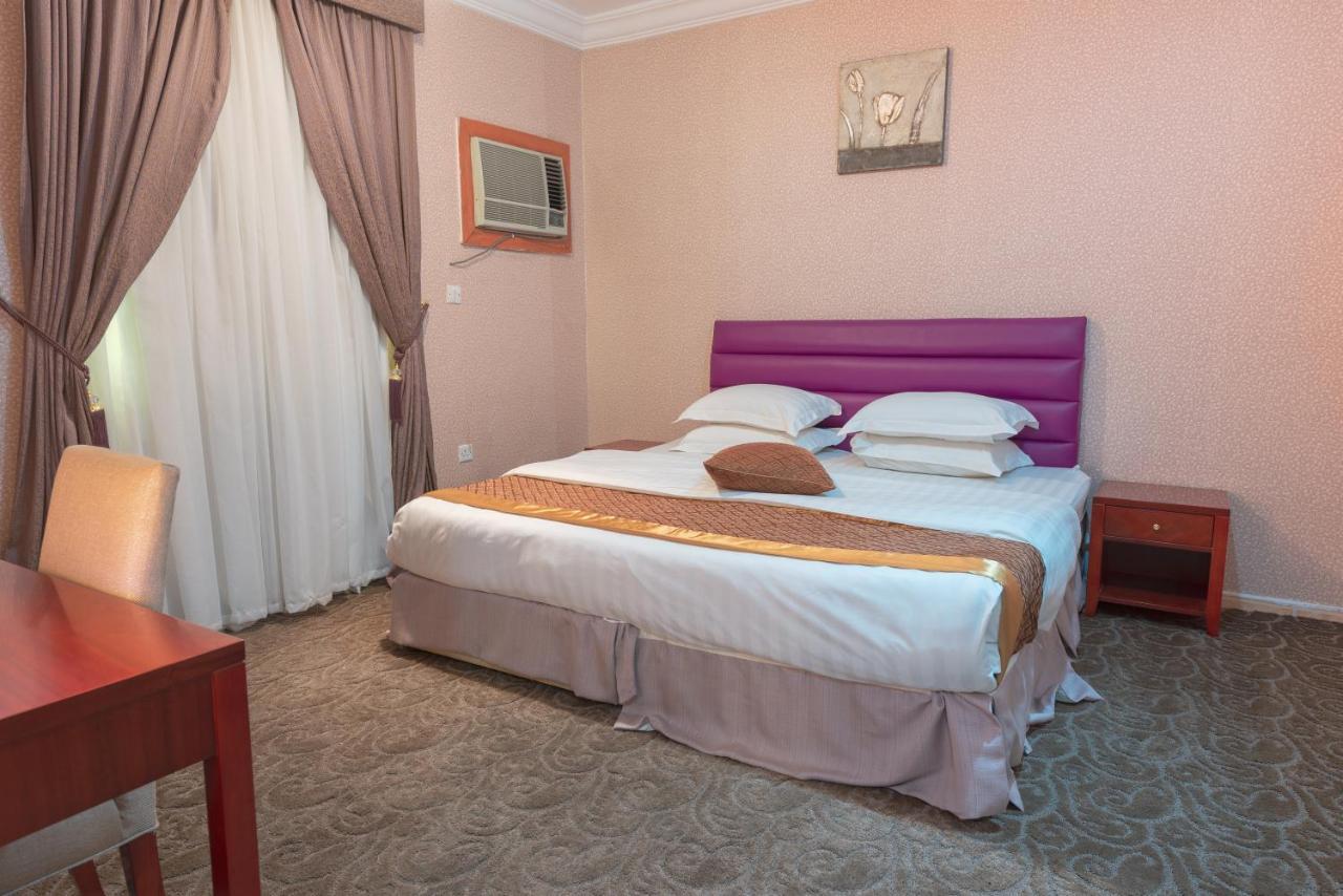 Praha Hotel Jeddah Bagian luar foto