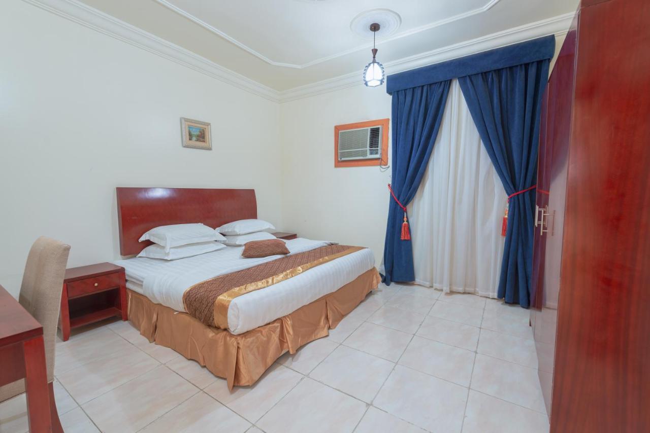 Praha Hotel Jeddah Bagian luar foto