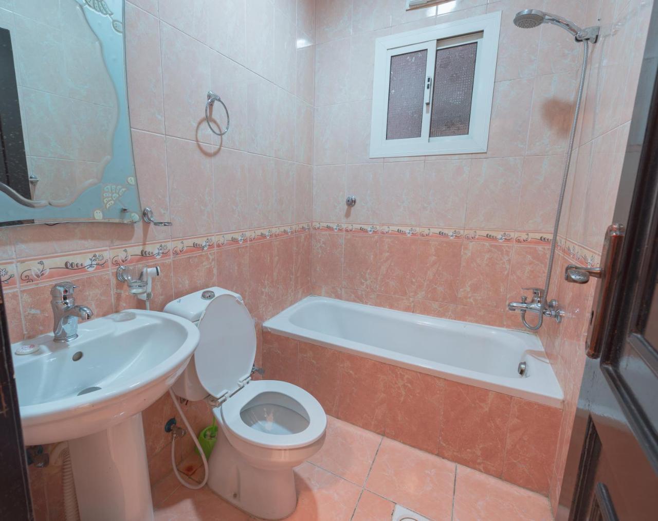 Praha Hotel Jeddah Bagian luar foto