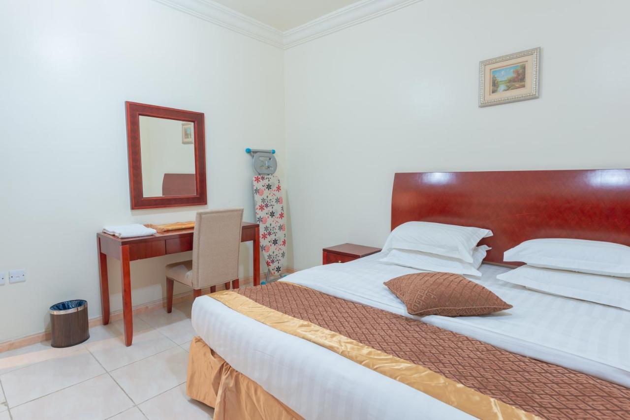 Praha Hotel Jeddah Bagian luar foto